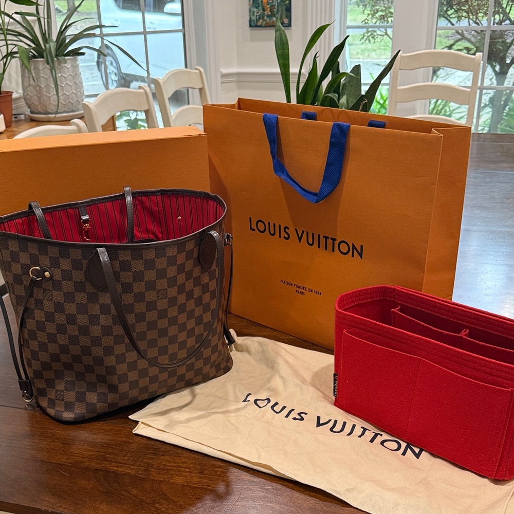 Louis Vuitton Neverfull Damier Ebene MM